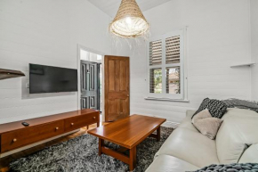 Swainson on Gordon, Adelaide